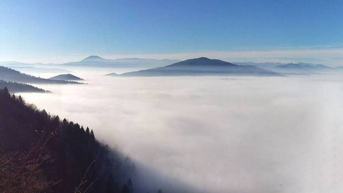 Sarajevo smog TW.jpg.688x388 q85 crop upscale